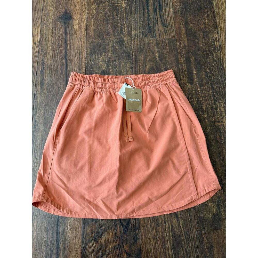 NEW Patagonia Women’s Fleetwith Skort Size XS Color Sienna Clay